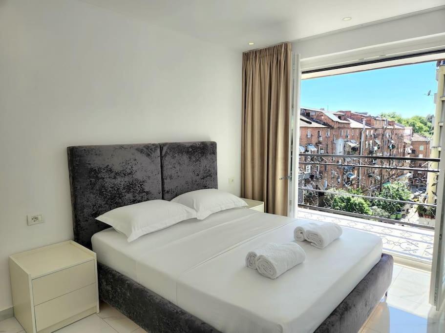 Tirana City Center Penthouse Oasis エクステリア 写真