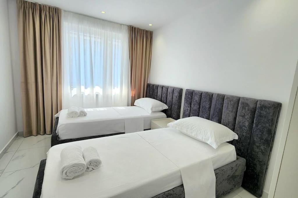 Tirana City Center Penthouse Oasis エクステリア 写真