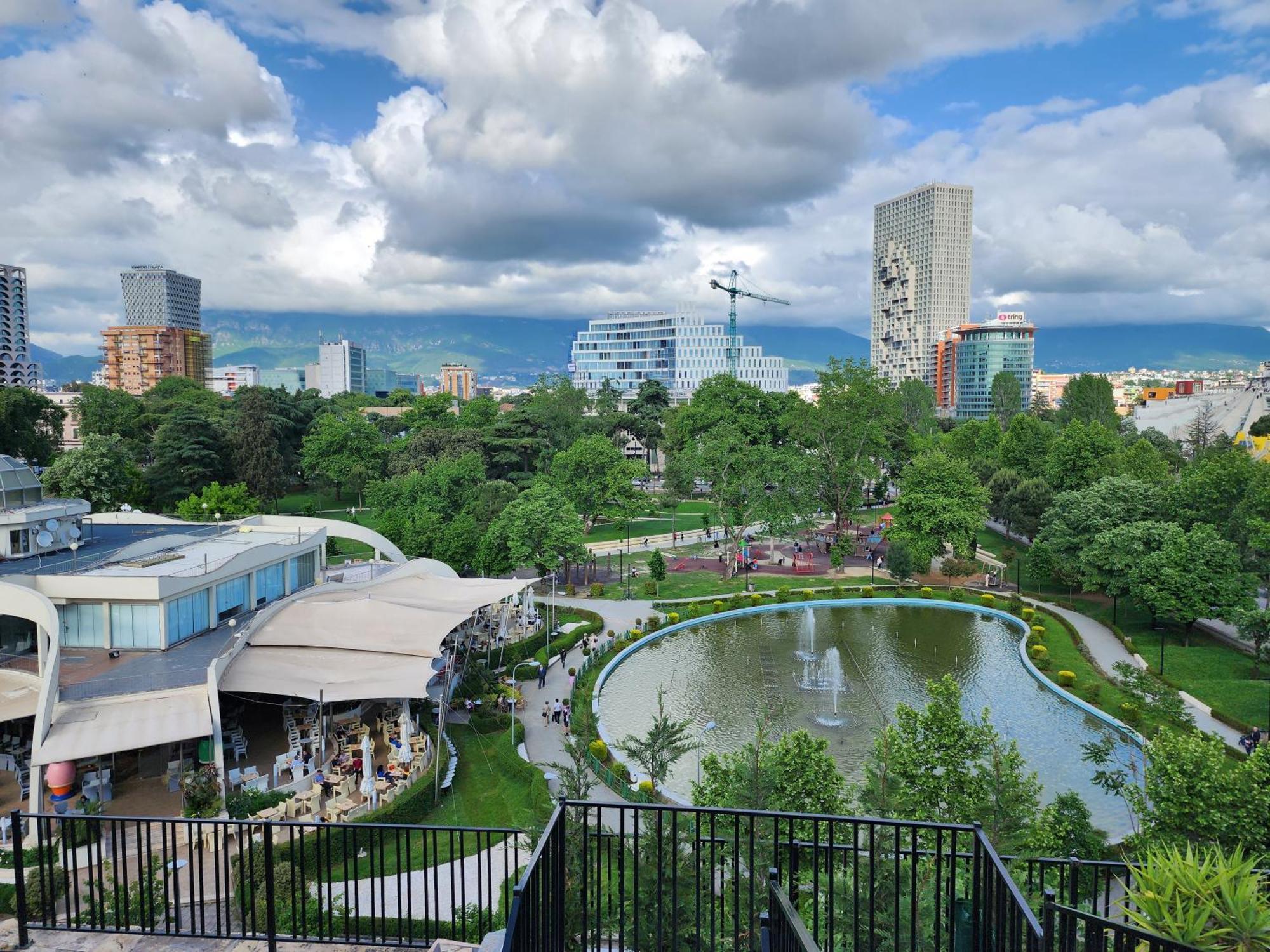 Tirana City Center Penthouse Oasis エクステリア 写真
